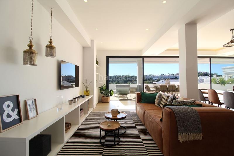Foto e5e6f325-95b3-479e-bb71-f8fbfd3e1986. Ático  renovado exquisito con vistas panorámicas en royal Las Brisas en Marbella