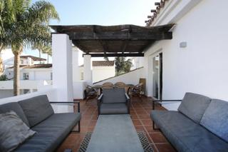Àtic a Nueva Andalucía centro. Atico duplex en venta
