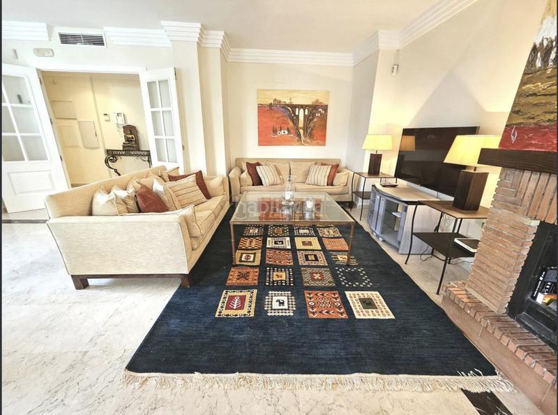 Foto 2738a999-a114-47be-b7ce-1b1a63eaf33e. Planta baja ubicado en la prestigiosa zona de las lomas de rio real este. en Marbella