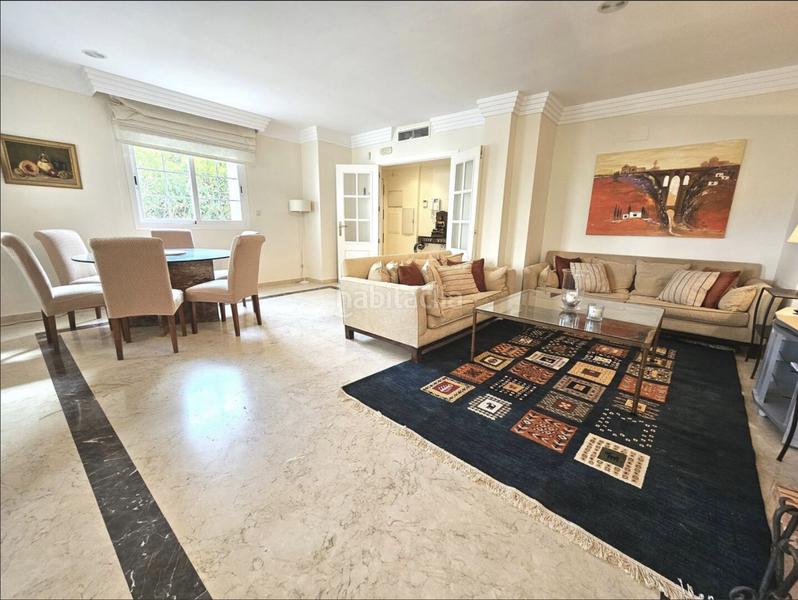 Foto e29aee1a-24c6-472e-86e3-86a67568af24. Planta baja ubicado en la prestigiosa zona de las lomas de rio real este. en Marbella