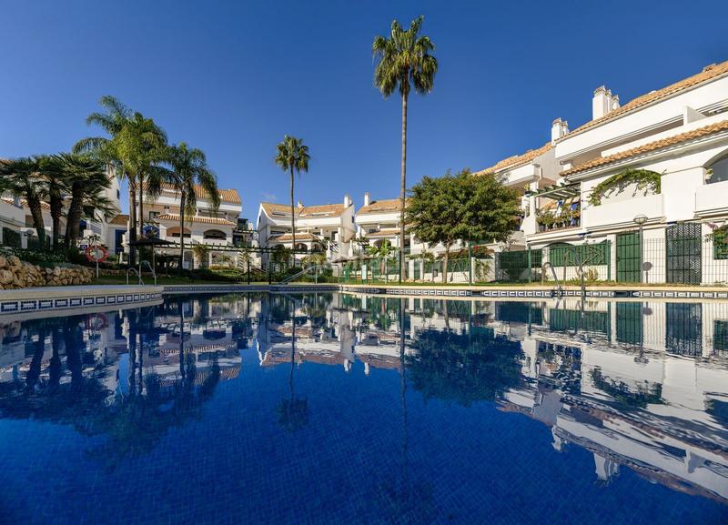 Foto 7223d29b-6a0d-4465-8b79-eec0eba49120. Apartamento piso planta media en san pedro de alcántara en Marbella