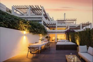 Planta baixa a Los Naranjos. Apartamento planta baja en venta en nueva andalucia