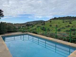 Casa en Guadalobón. Estepona, finca, villa, piscina, 4 dormitorios, jardín, país.