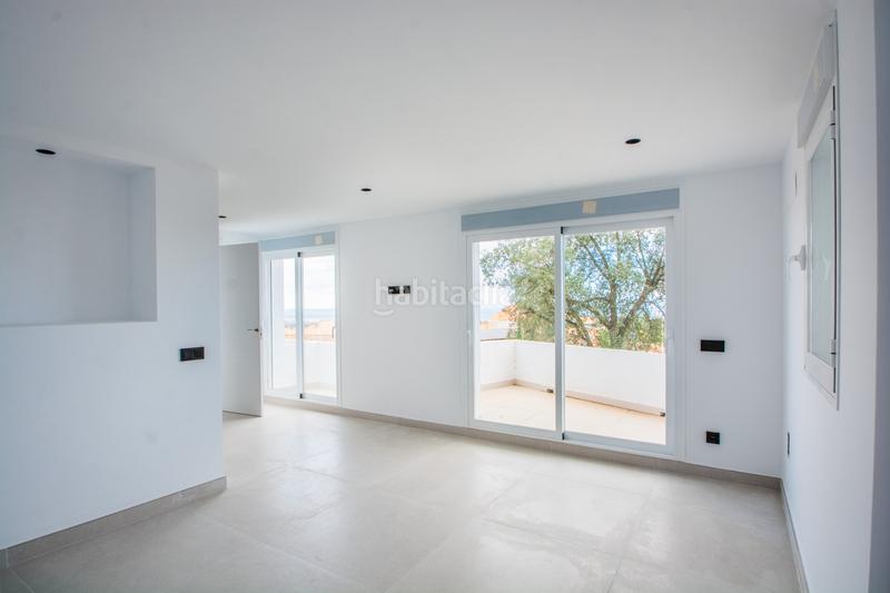 Foto 7c2b9a2d-cde4-4ab6-a498-76451c299dfa. Dúplex apartamento en venta en Santa María Marbella