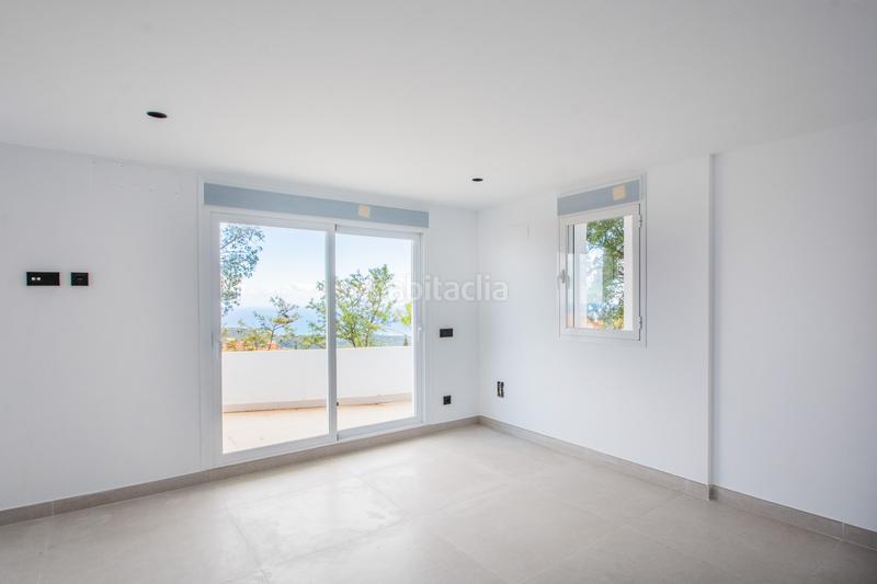 Foto b7bc9285-6db7-4370-8c70-e86fd7117001. Dúplex apartamento en venta en Santa María Marbella