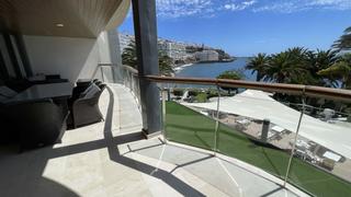 Appartement à Arguineguín. Apartamento de lujo frente al mar en radisson blu resort