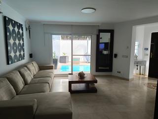 Maison à Nueva Alcántara. Villa en linda vista baja, san pedro de alcántara