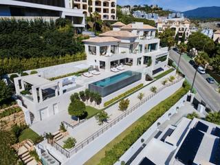 Maison à La Quinta. Villa en venta