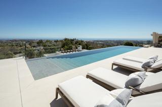 Maison à La Quinta. Villa en venta