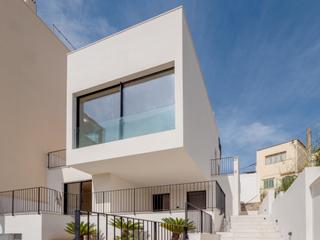 House in N/a. Villa magnífico con terraza en la azotea, piscina y vistas al ma