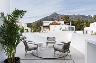 Casa adossada a Puente Romano. Casa adosada en venta