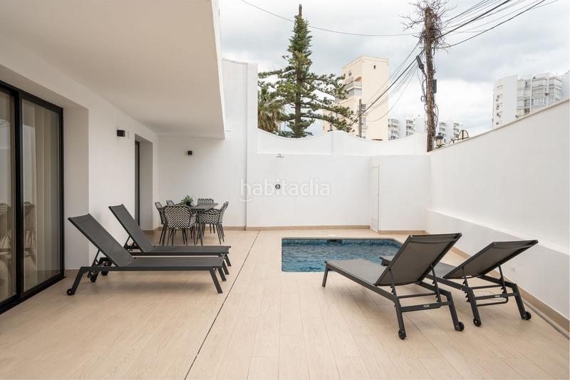 Foto 5672ca3b-9b31-4c26-a2ce-fbb135a4a873. Casa villa con apartamento independiente y dos piscinas privadas en el corazón costa en Benalmádena