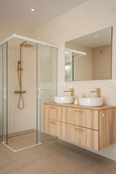 Foto 67e79c08-e652-47ea-803b-3ddd9ecadef9. Casa villa con apartamento independiente y dos piscinas privadas en el corazón costa en Benalmádena
