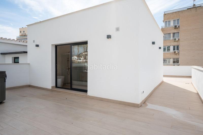 Foto c4dc8da0-f49d-4023-b199-f7bd43914bea. Casa villa con apartamento independiente y dos piscinas privadas en el corazón costa en Benalmádena