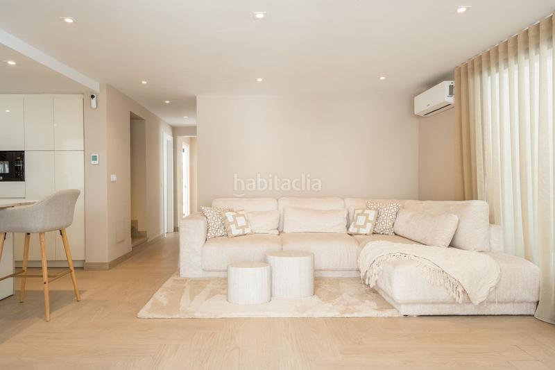 Foto d62a64a6-6773-42a3-8a57-09bfc2b391f4. Casa villa con apartamento independiente y dos piscinas privadas en el corazón costa en Benalmádena