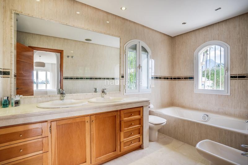 Foto 51ad9078-f59d-4bef-aa86-73ff2822e786. Casa en sirio-nva andalucia f 94 en Los Naranjos Marbella