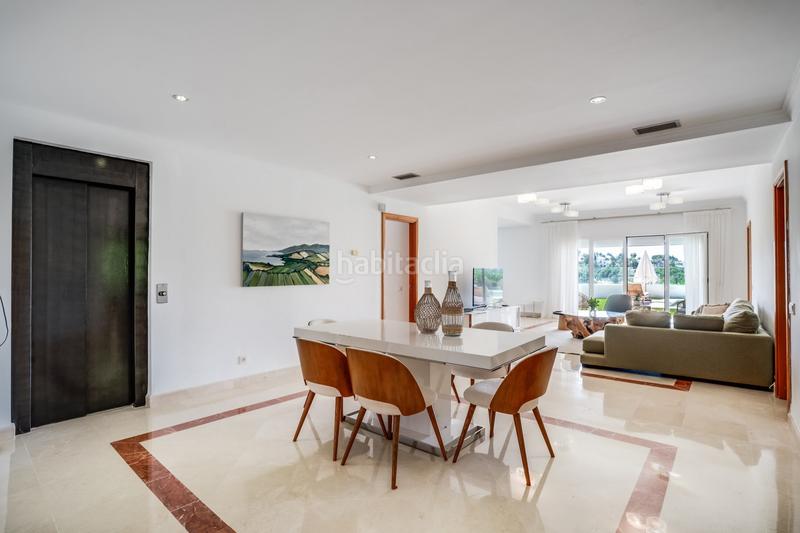 Foto 8ce015c0-d52c-48cb-a394-de25a468d7f3. Casa en sirio-nva andalucia f 94 en Los Naranjos Marbella