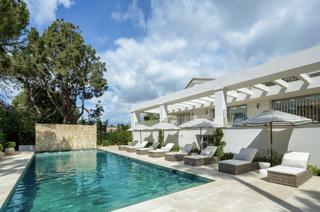 Casa in Nagüeles Alto. Villa en venta