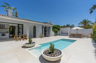 Casa a Marbesa. Villa en venta