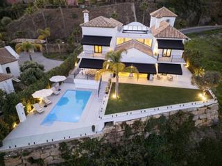 Haus in La Quinta. Villa en venta