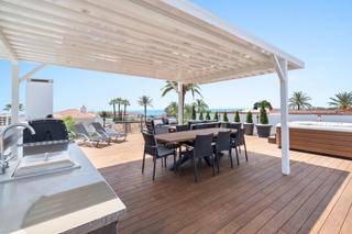 Maison en Nueva Andaluca centro. Elegante villa reformada en ubicacin privilegiada de nueva anda