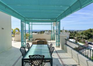 Àtic a Puente Romano. Exclusivo ático dúplex con impresionantes vistas al mediterráneo