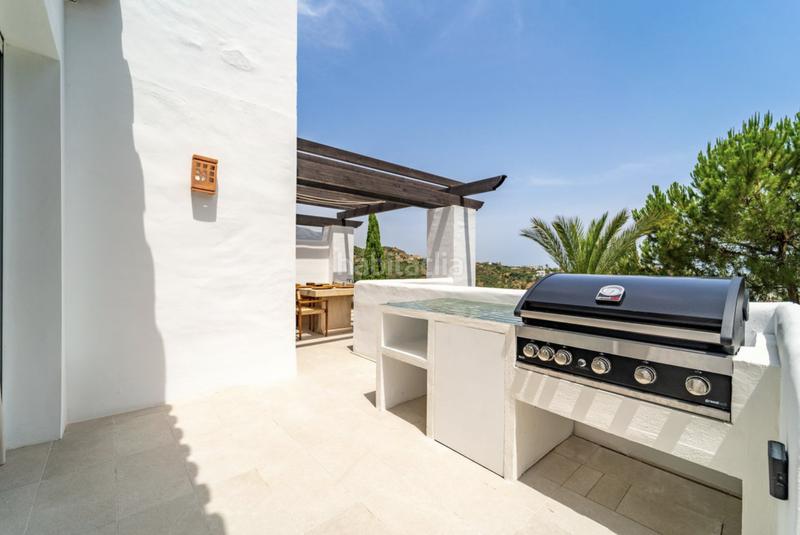 Foto febc79e6-1789-46d7-a7f8-d23cca177e75. Attico con riscaldamento parcheggio piscina in La Quinta Benahavís