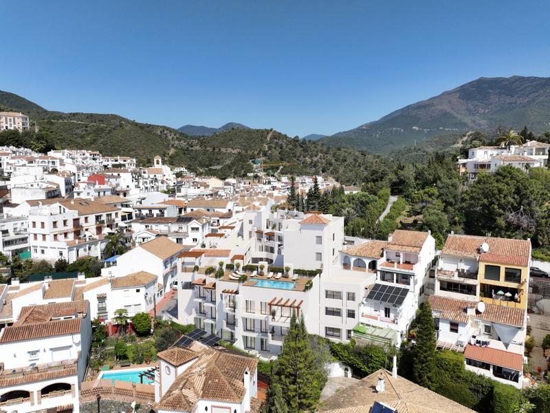 Foto c704c915-595f-435c-964e-2f29b28b114a. Ático nuevo desarrollo en Benahavís pueblo Benahavís