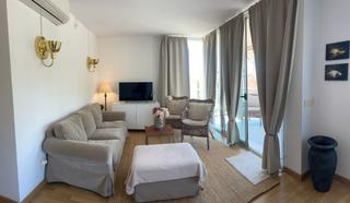 Rent Apartment in Cala Major. Apartamento moderno en buena ubicación.
