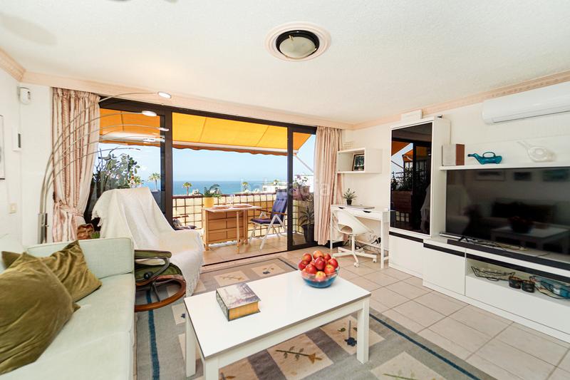 Foto 9addbac7-1c21-45d8-b1b2-d63e5b6fdffd. Dúplex amplio apartamento dúplex con vista al mar y bajo coste mensual monte rojo, san agustín en San Bartolomé de Tirajana