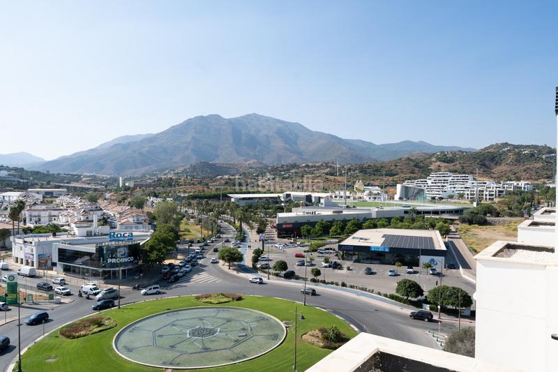 Foto d6f79995-c623-4d1b-85f0-4a100a87216d. Ático  dúplex moderno en el Centro con vistas panorámicas en Estepona