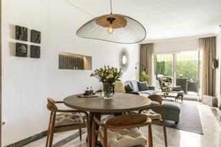 Apartament a Los Naranjos. Apartamento soleado en nueva andalucía
