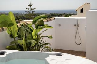 Casa adosada en Nueva Andalucía centro. Casa adosada en venta