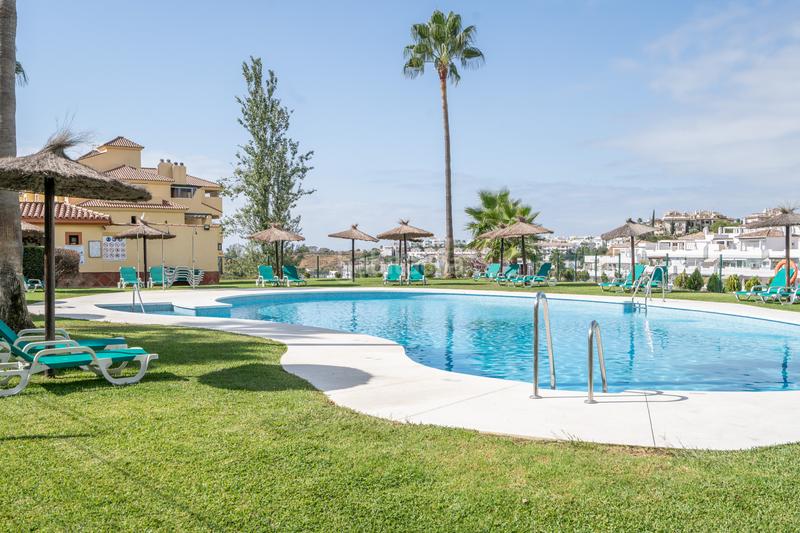 Foto 1daf02b2-a76e-4af8-ae43-409106892487. Piano terra con parcheggio piscina in La Concha - Resina Golf Estepona