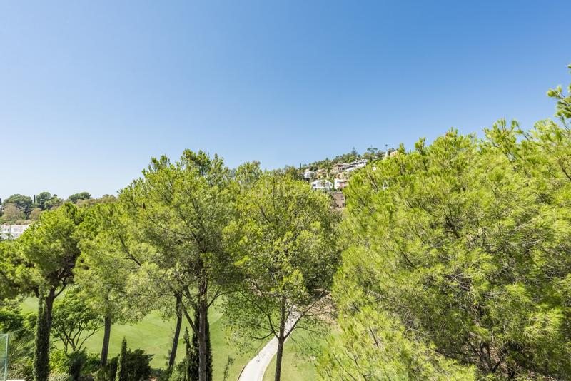 Foto d9dd0c93-26f9-47d3-811d-8b7479d6f9b4. Apartament a herrojo el 12 a La Quinta Benahavís