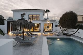 Haus in Nueva Andalucía centro. Nueva andalucía  villa independiente