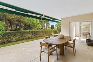 Rez-de-chaussée à Playa Bajadilla - Puertos. Apartamento en venta