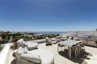 Maison jumelée à Cabopino - Artola. Casa adosada en venta