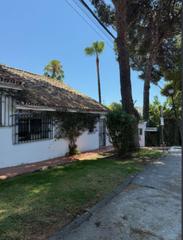 Apartament a Nueva Andalucía centro. Apartamento en nueva andalucía con necesidad de reforma