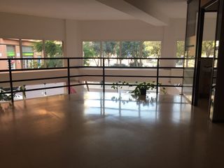 Local Comercial a La Sagrera. Oportunidad de inversión local en rentabilidad
