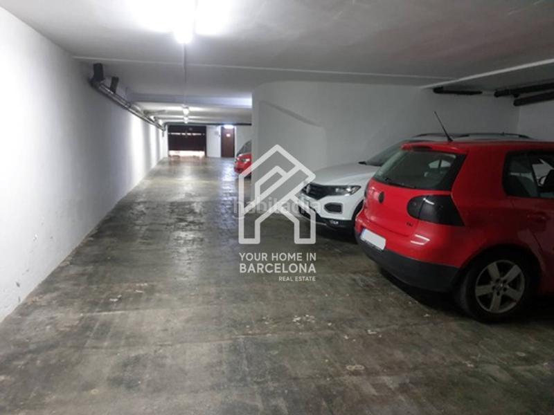 Foto 83cf20ef-b289-4ebb-9d47-2a7e13f5c3b2. Posto auto in Centre Santa Coloma de Gramenet