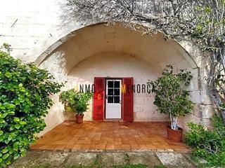 Country house in Cala Blanca. Casa de campo excepcional