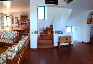 Casa en Ciutadella. Chalet en calan bosch