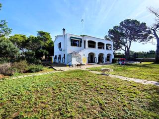 Maison à Ciutadella. Chalet duplex individual en sa caleta
