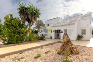 Casa en Ciutadella. Chalet con  licencia turística