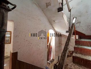 Casa a Ciutadella. Refugio de diseño con gran patio en el corazón de ciutadella