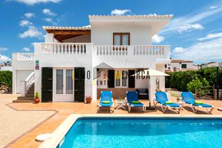 Maison à Cala Blanca. Chalet duplex con vistas al mar y licencia turistica