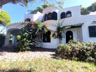 Casa  Corona austral centaure. Chalet con vistas al mar en cala morell