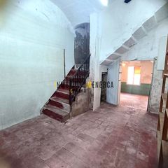 Haus in Ciutadella. Vivienda con gran potencial en casco historico.