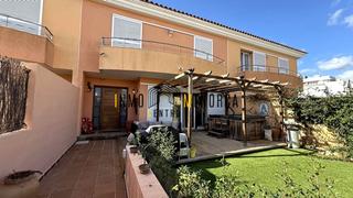 Casa adossada a Son Vilar-Trepucó. Adosado en mao jardín, jacuzzi y garaje